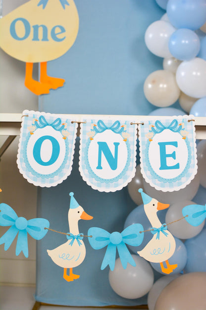 One Silly Goose Party Garland