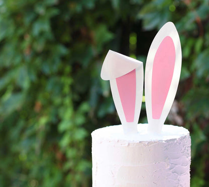 Easter Cake Topper - close up on cake