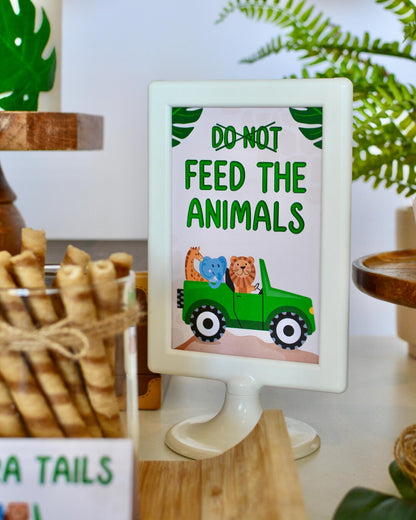 Do Not Feed the Animals Sign - alternate angle with leaves