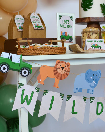 Safari Animal Garland - full banner with jeep and animals